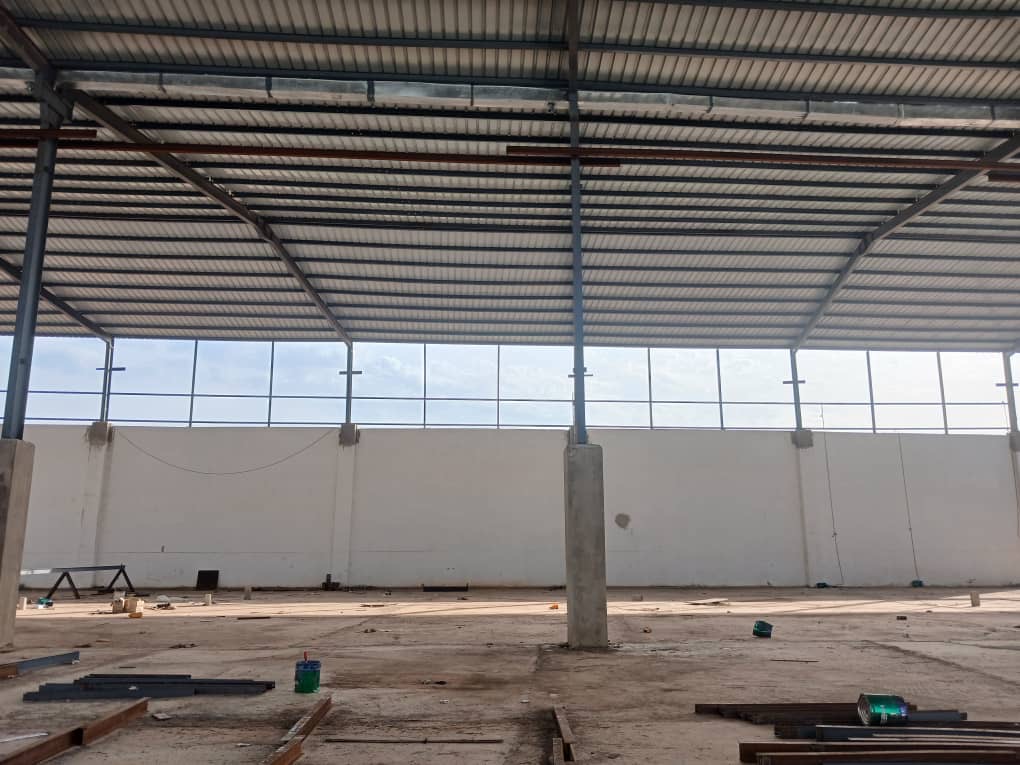 Hanguard de 4800m2 entiérement démontable