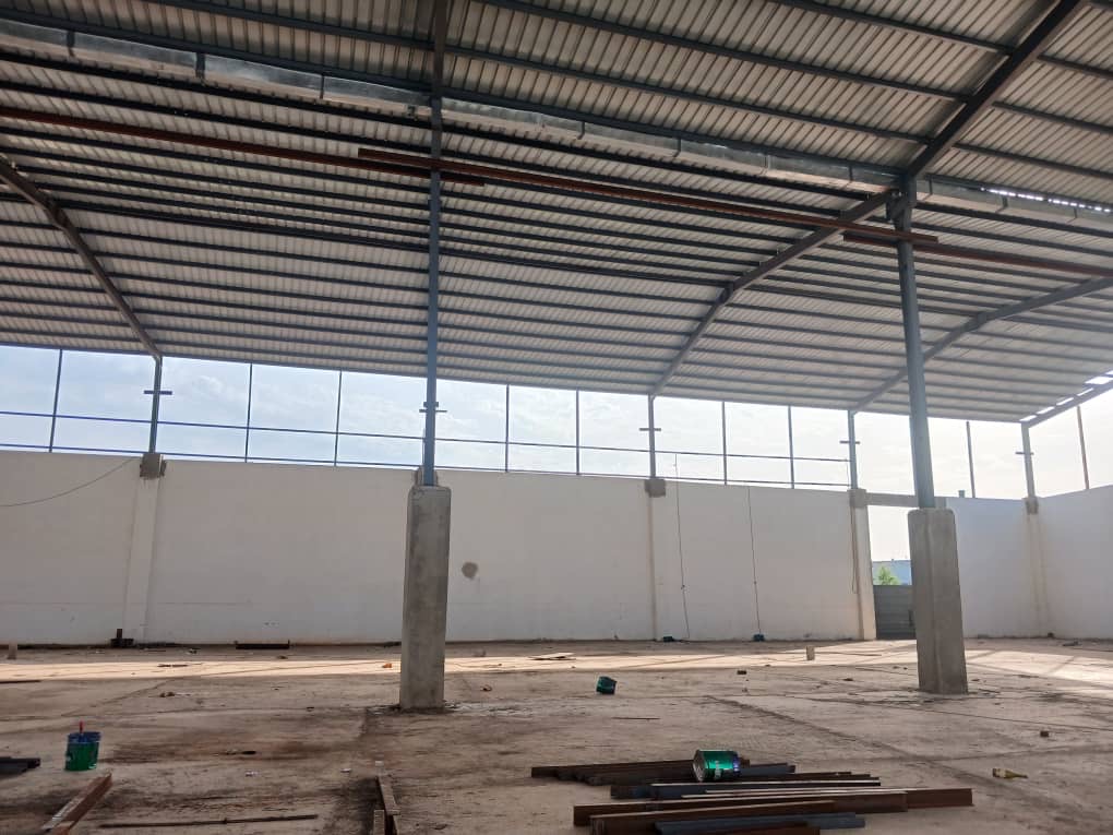 Hanguard de 4800m2 entiérement démontable