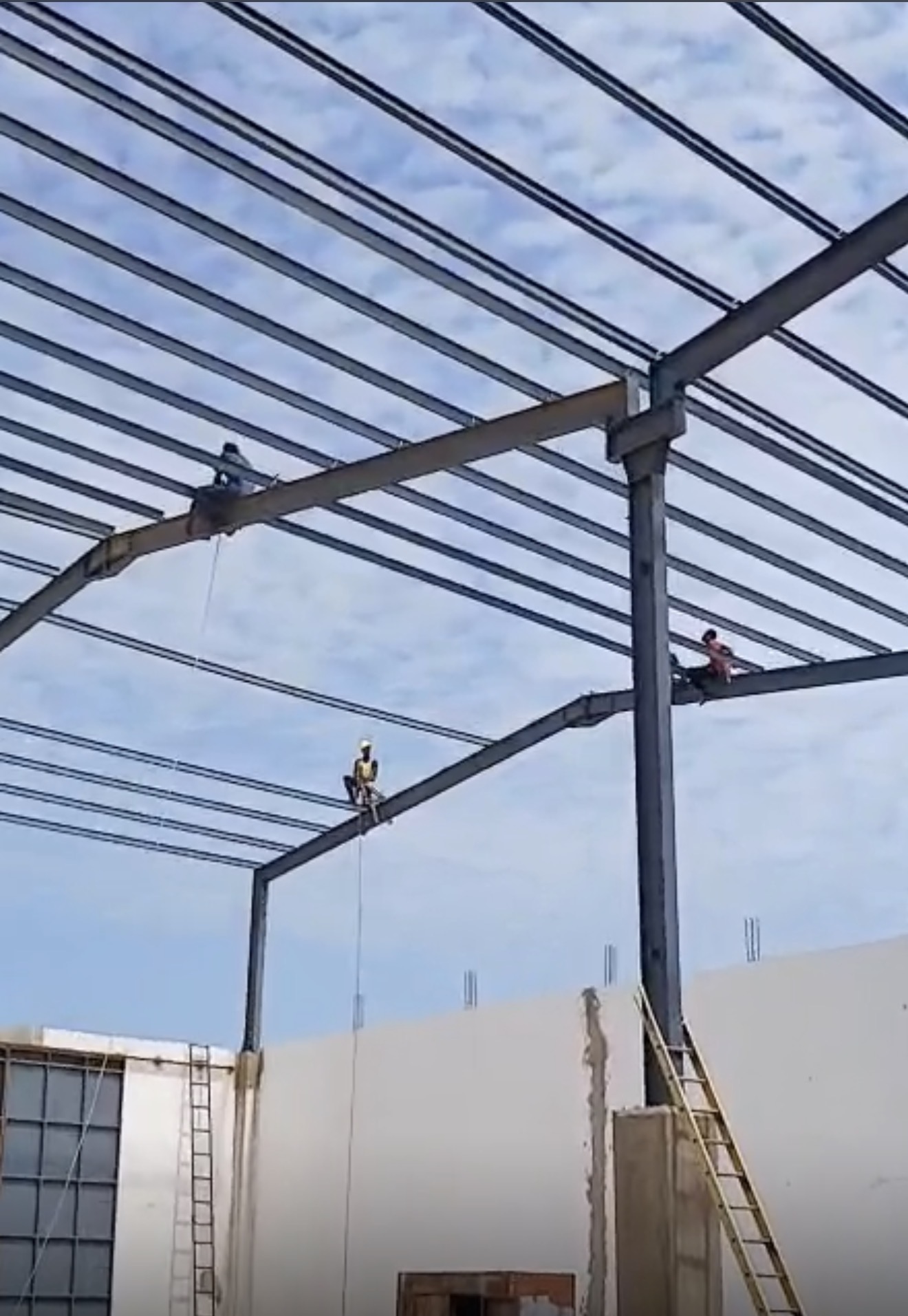 Construction de Hangar Métallique de 1300 m²